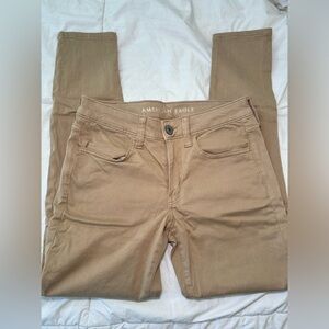 American Eagle super stretch, Jegging khaki no rips size 6 skinny tan